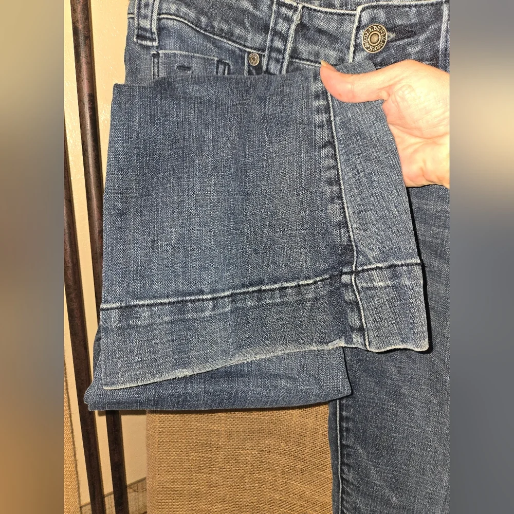 Women's Rock And Roll Cowgirl Classic Blue Women's Jeans Low Rise Size 29 x 30 - Picture 4 of 16